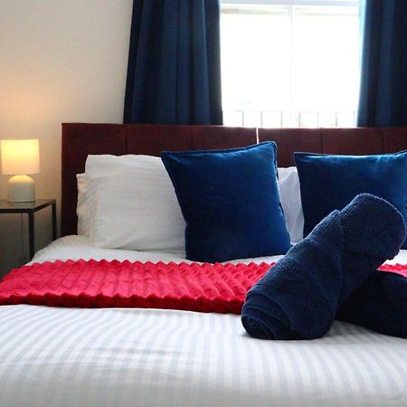 Brand New Modern Apartments Steps From Gloucester Quays Eksteriør billede