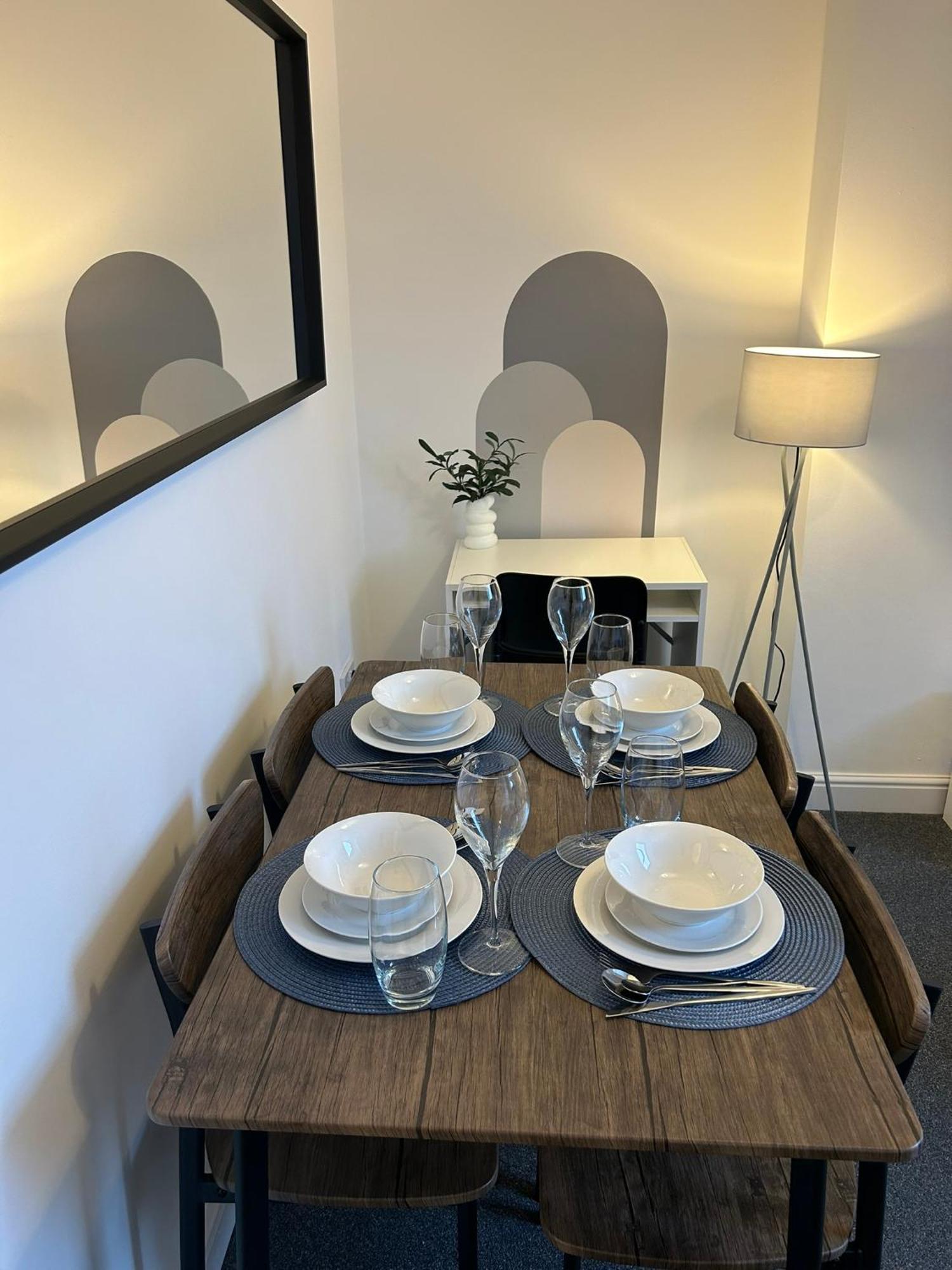 Brand New Modern Apartments Steps From Gloucester Quays Eksteriør billede