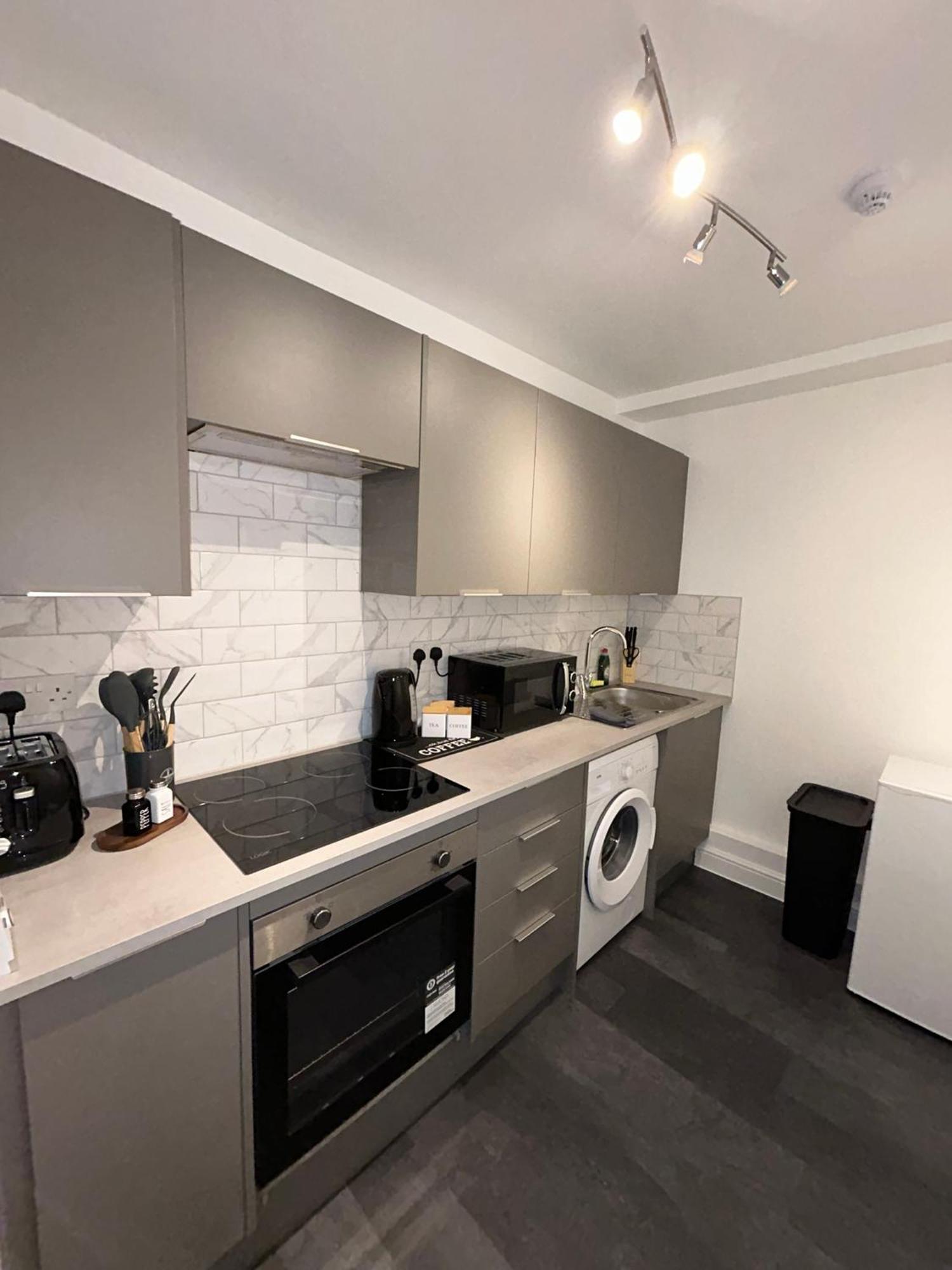 Brand New Modern Apartments Steps From Gloucester Quays Eksteriør billede