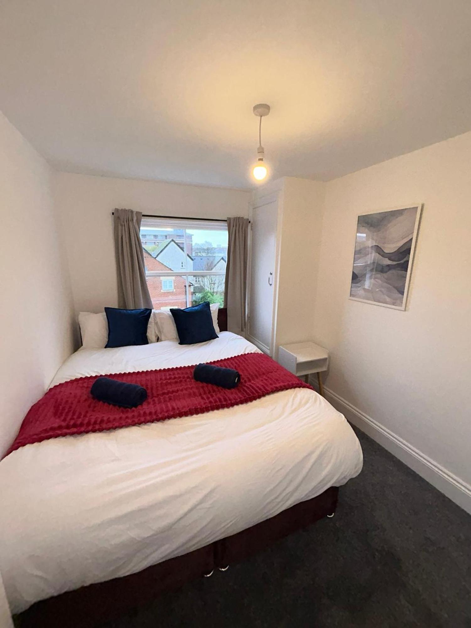 Brand New Modern Apartments Steps From Gloucester Quays Eksteriør billede