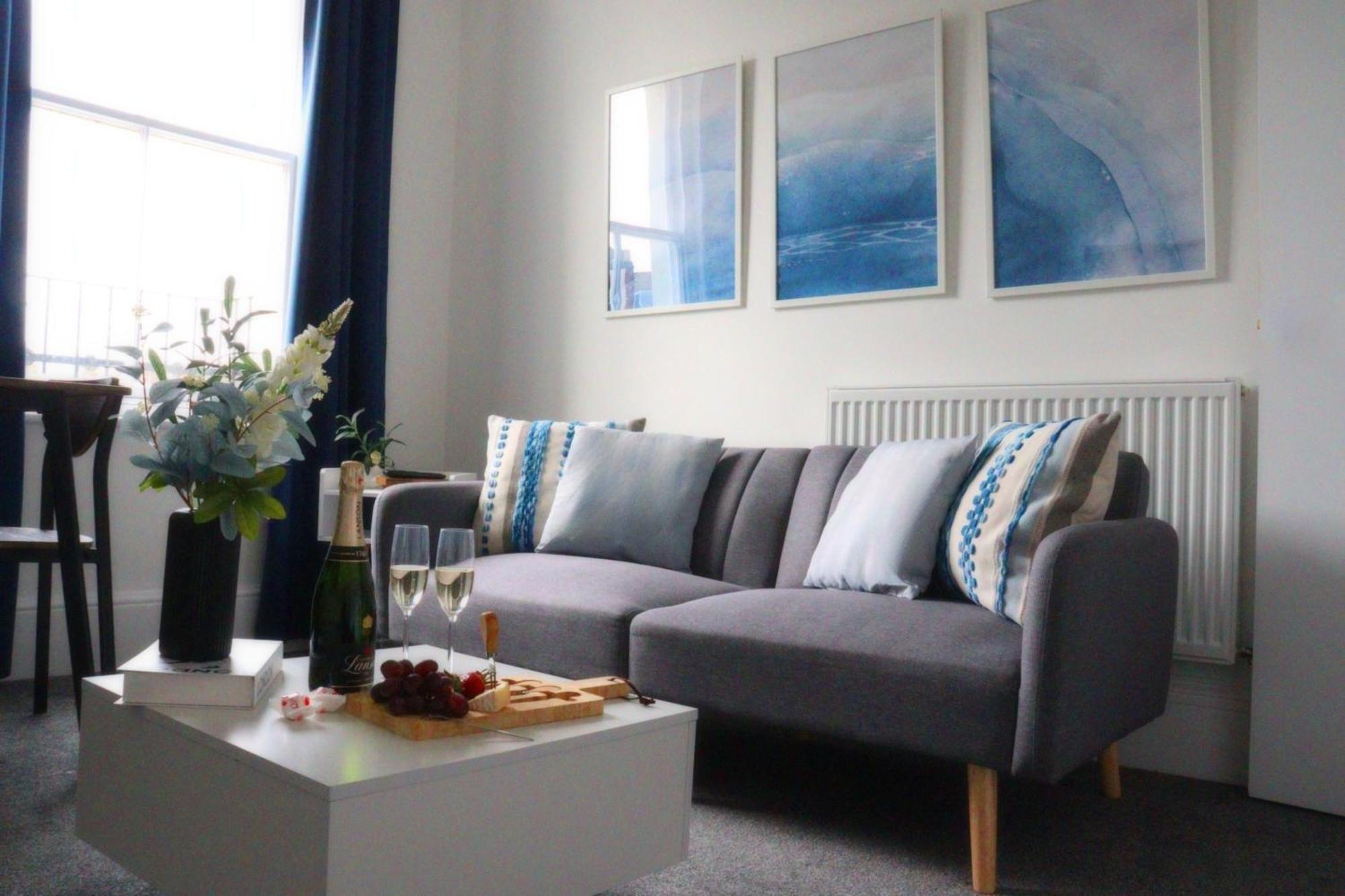 Brand New Modern Apartments Steps From Gloucester Quays Eksteriør billede