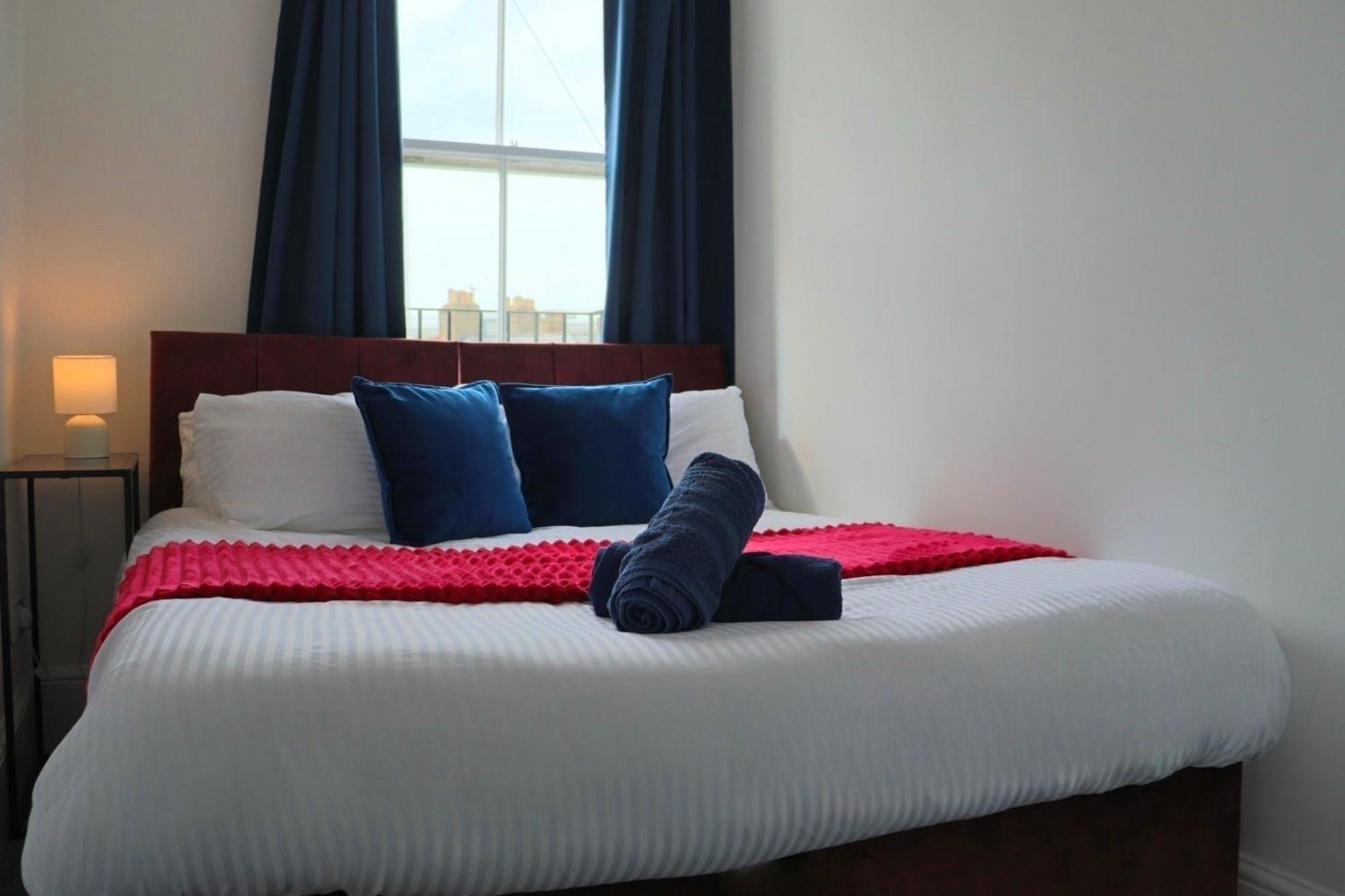 Brand New Modern Apartments Steps From Gloucester Quays Eksteriør billede