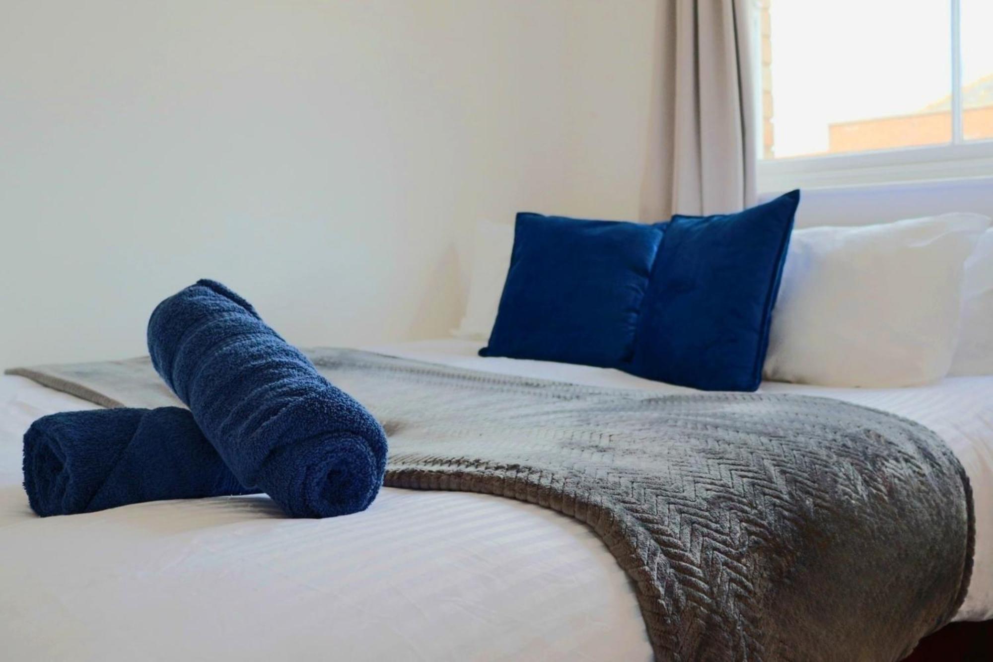 Brand New Modern Apartments Steps From Gloucester Quays Eksteriør billede